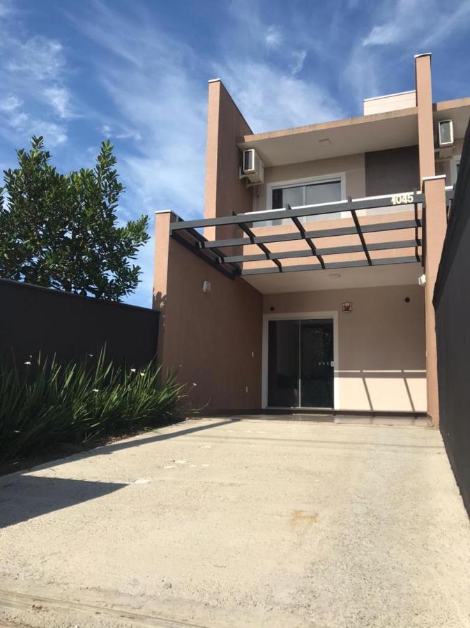 Casa Enseada, Prainha, Praia Grande Com Ar Nos 2 Quartos Sao Francisco do Sul Eksteriør billede